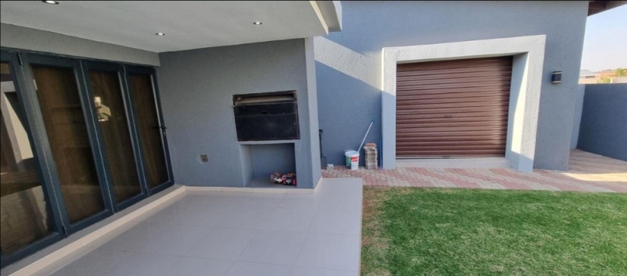 3 Bedroom Property for Sale in Woodhill Estate Limpopo