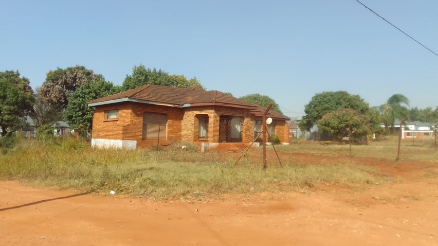 4 Bedroom Property for Sale in Makonde Limpopo