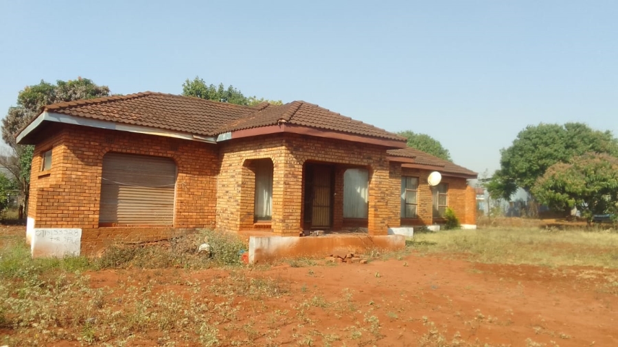 4 Bedroom Property for Sale in Makonde Limpopo