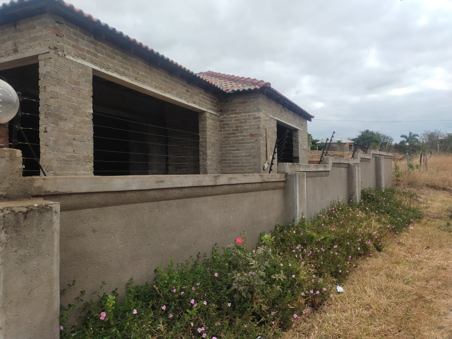 3 Bedroom Property for Sale in Makhuvha A Limpopo