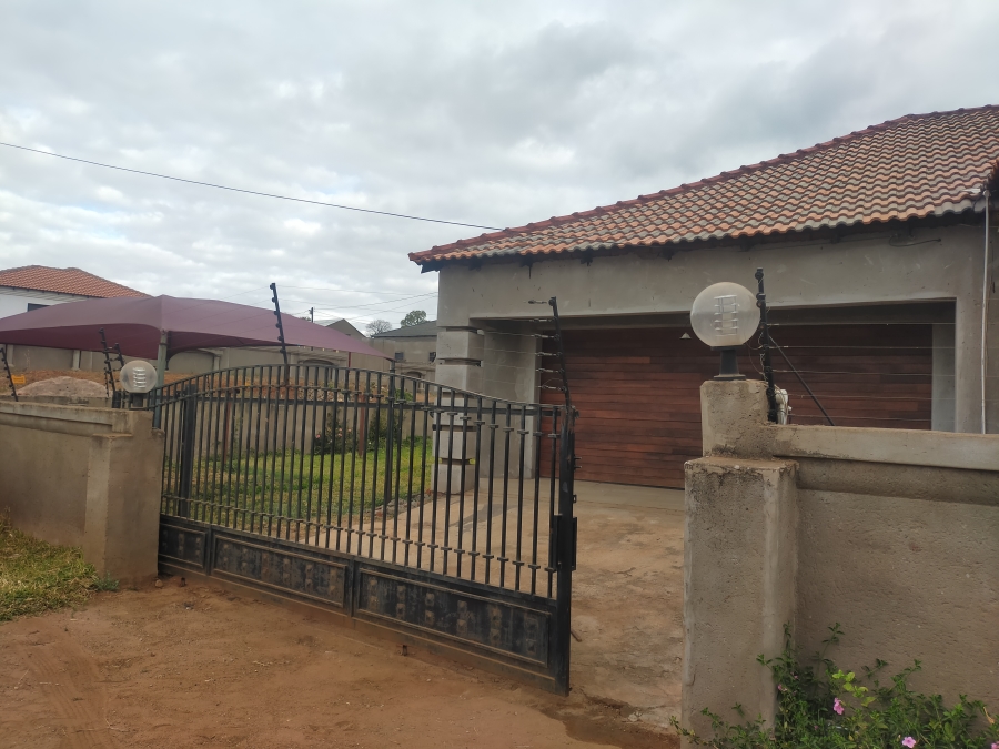 3 Bedroom Property for Sale in Makhuvha A Limpopo