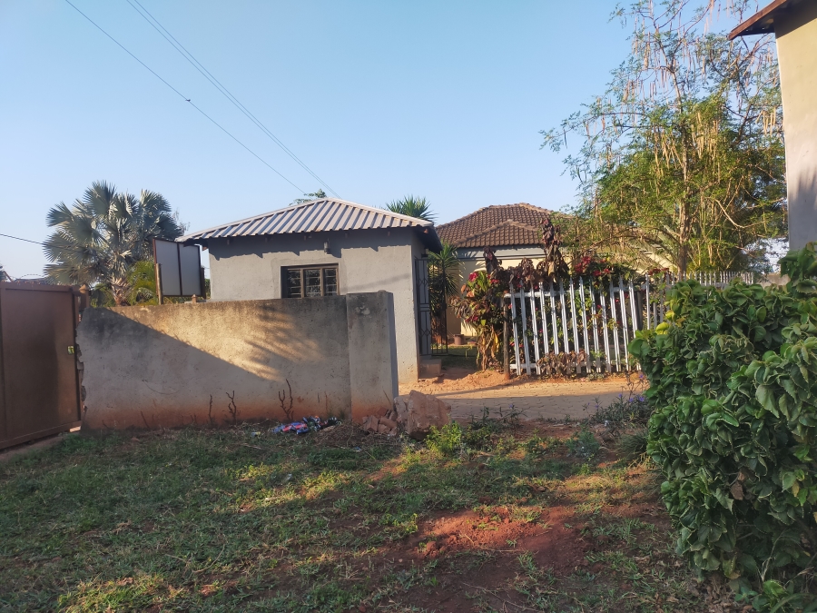 15 Bedroom Property for Sale in Shayandima Limpopo