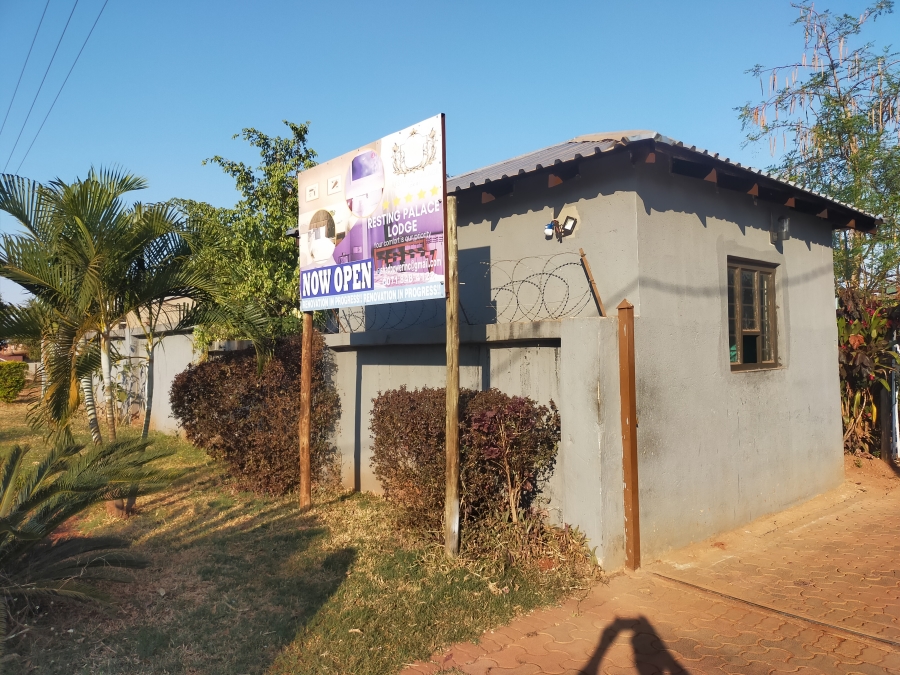 15 Bedroom Property for Sale in Shayandima Limpopo