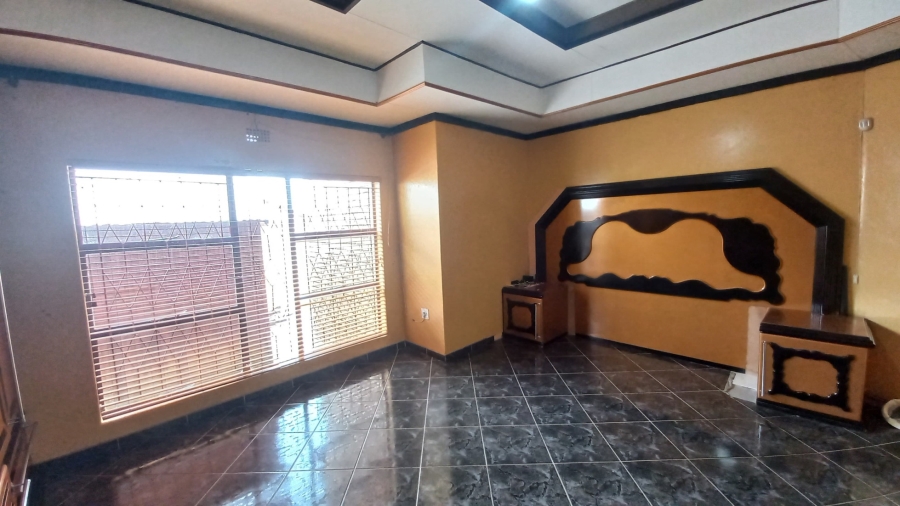 4 Bedroom Property for Sale in Flora Park Limpopo