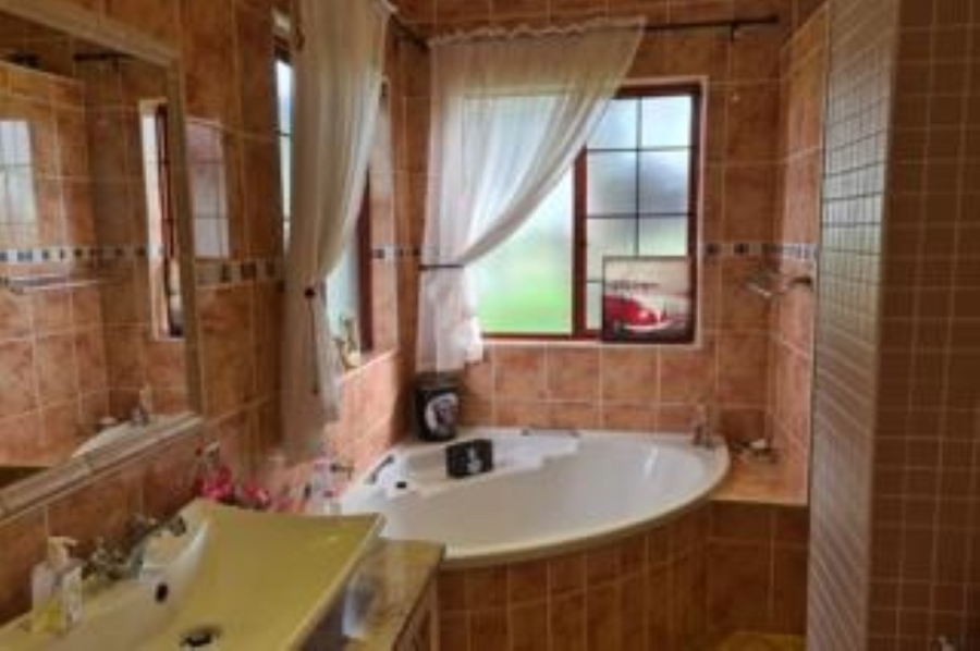 4 Bedroom Property for Sale in Phalaborwa Limpopo