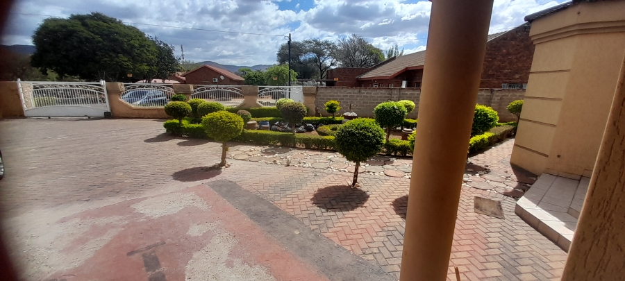 6 Bedroom Property for Sale in Chroompark Limpopo