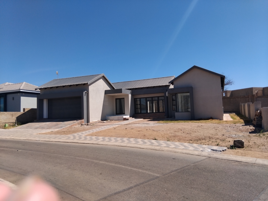 4 Bedroom Property for Sale in Woodhill Estate Limpopo