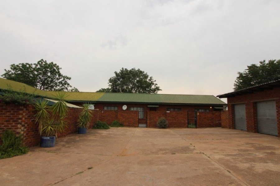 8 Bedroom Property for Sale in Modimolle Limpopo