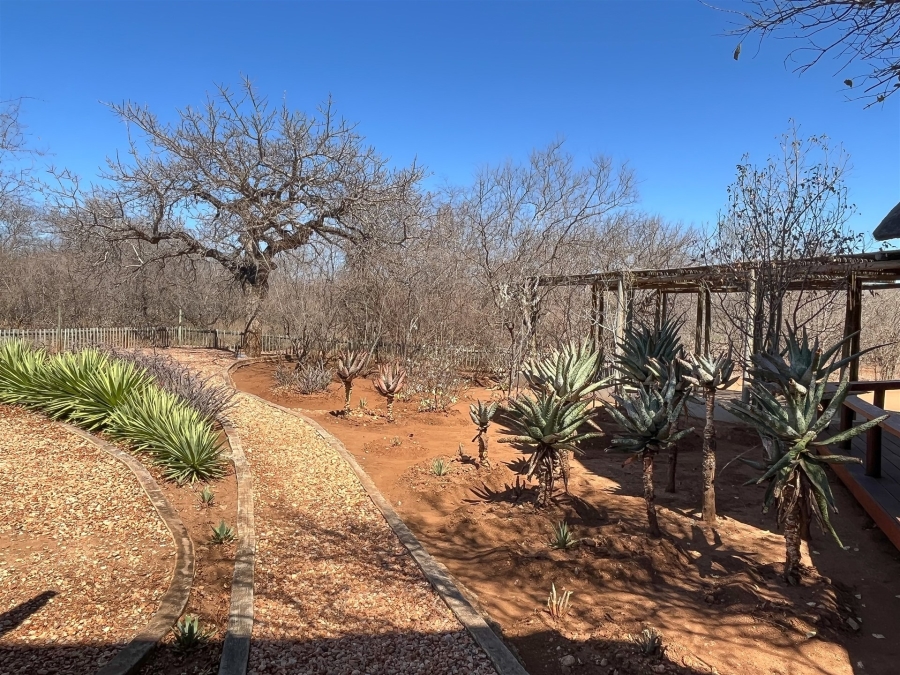 6 Bedroom Property for Sale in Hoedspruit Wildlife Estate Limpopo