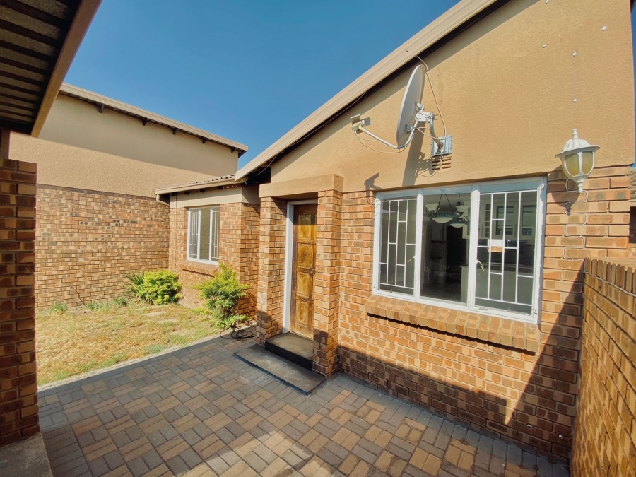 2 Bedroom Property for Sale in Bendor Limpopo