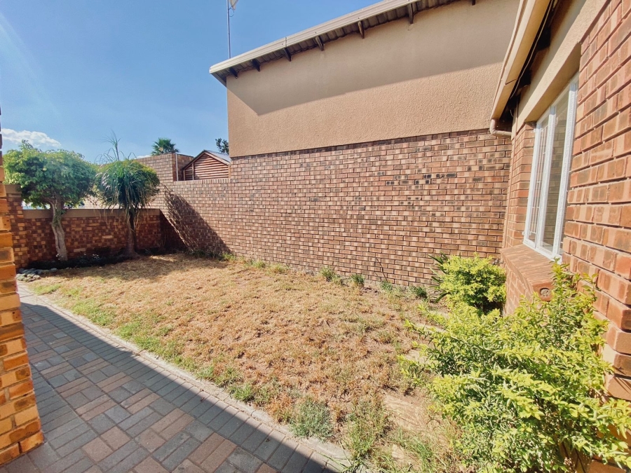 2 Bedroom Property for Sale in Bendor Limpopo