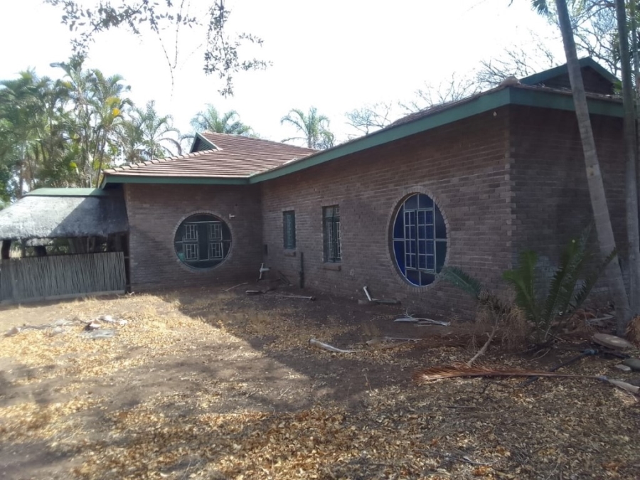 5 Bedroom Property for Sale in Phalaborwa Rural Limpopo