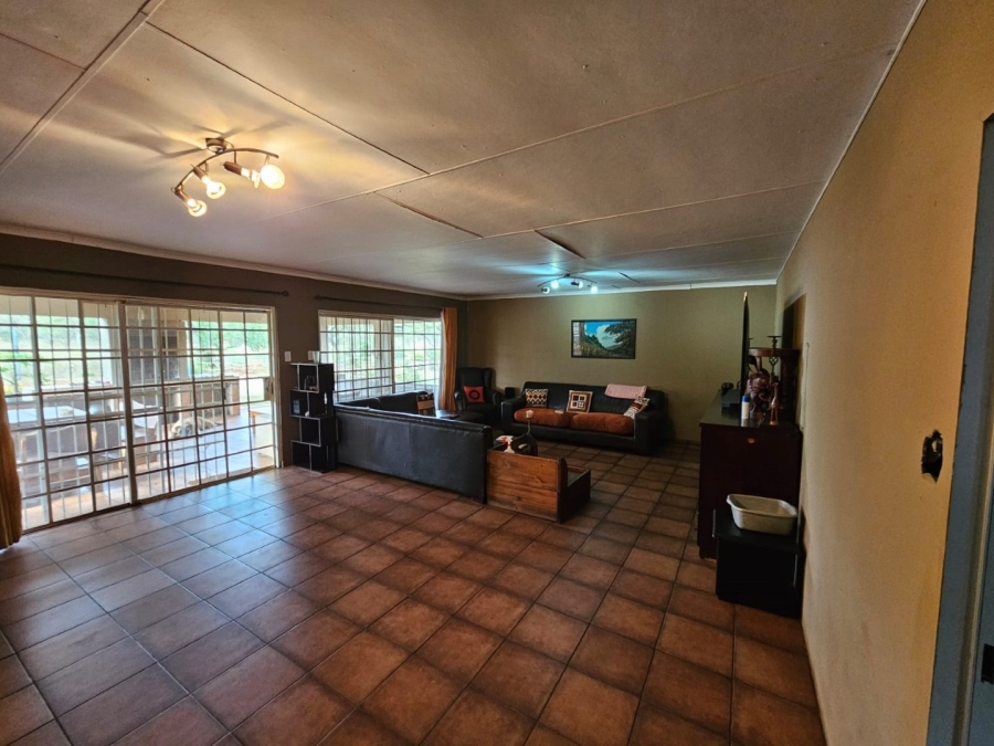 6 Bedroom Property for Sale in Thabazimbi Rural Limpopo