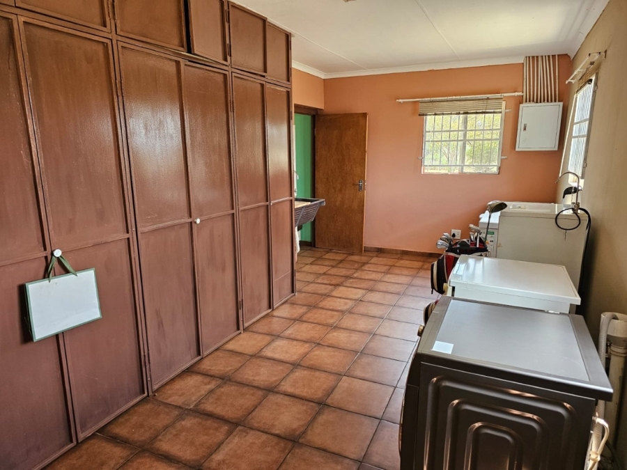 6 Bedroom Property for Sale in Thabazimbi Rural Limpopo