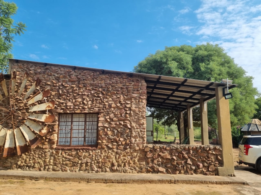 4 Bedroom Property for Sale in Kromdraai Limpopo