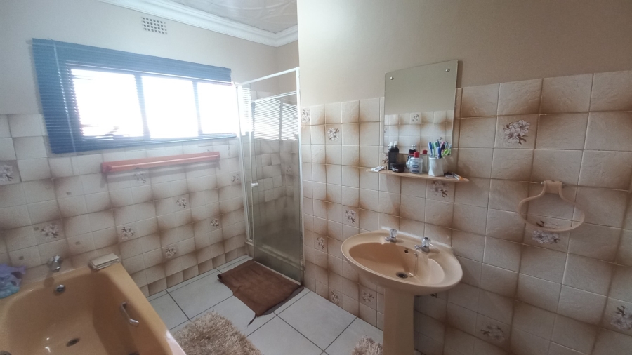 3 Bedroom Property for Sale in Flora Park Limpopo