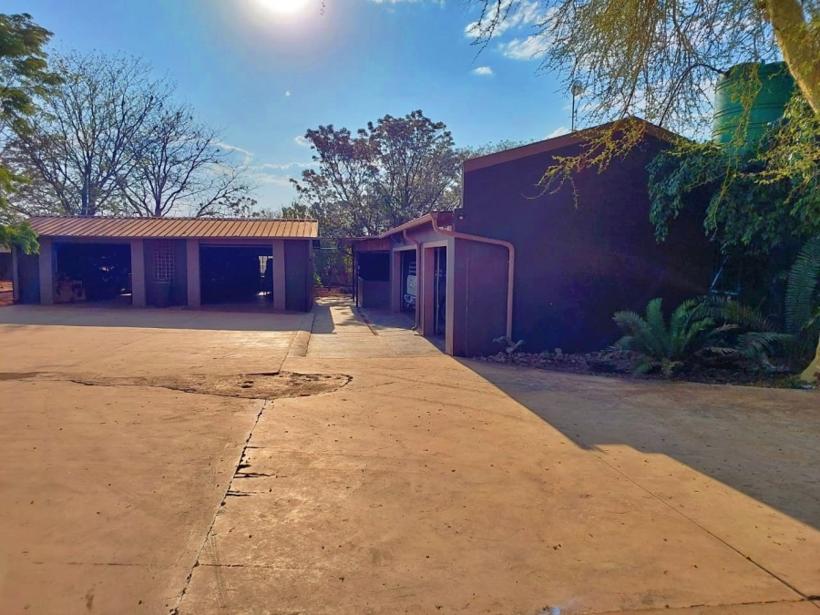 4 Bedroom Property for Sale in Dalmada A H Limpopo