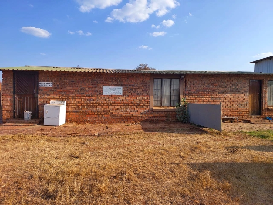 4 Bedroom Property for Sale in Dalmada A H Limpopo