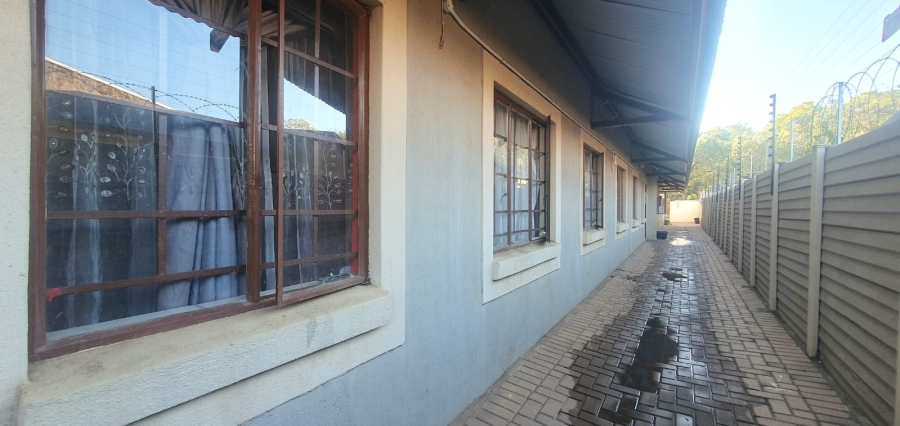 2 Bedroom Property for Sale in Polokwane Central Limpopo