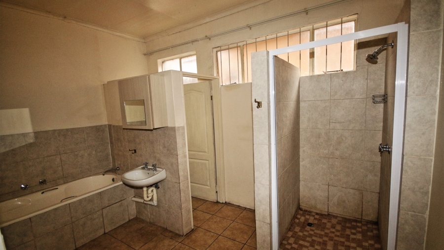 Commercial Property for Sale in Hoedspruit Limpopo