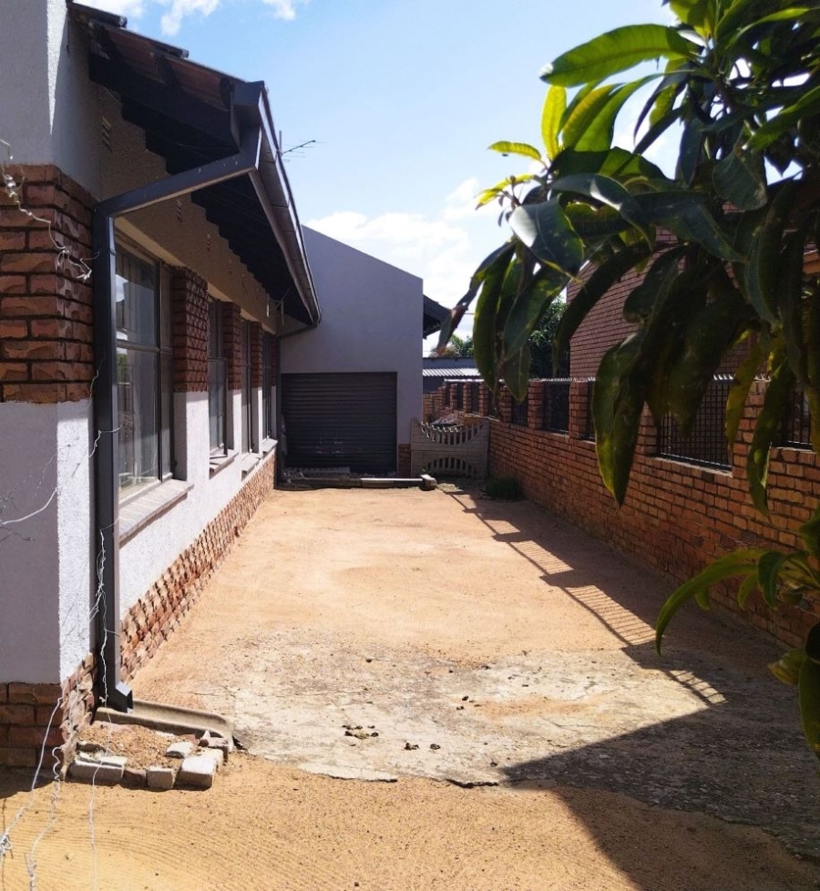 3 Bedroom Property for Sale in Seshego D Limpopo