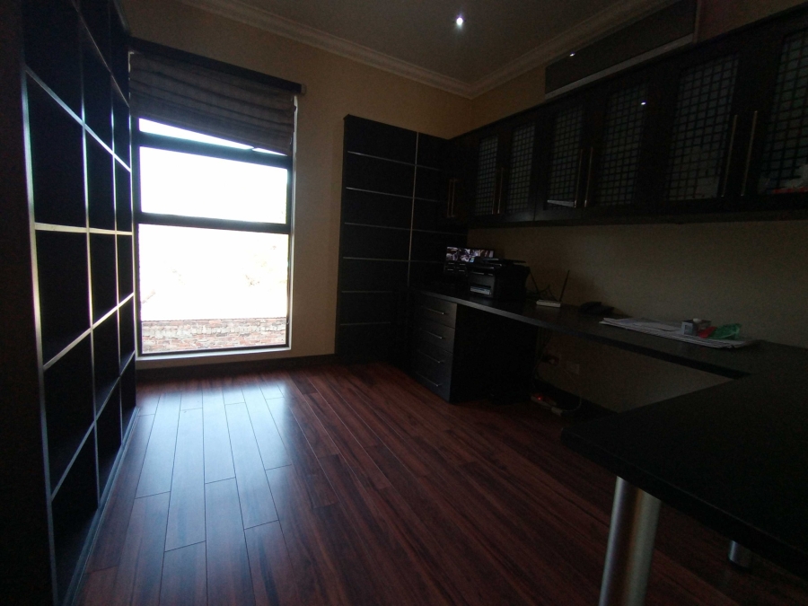 4 Bedroom Property for Sale in Chroompark Limpopo