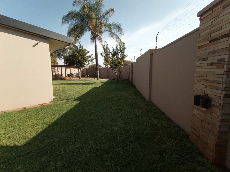 4 Bedroom Property for Sale in Chroompark Limpopo