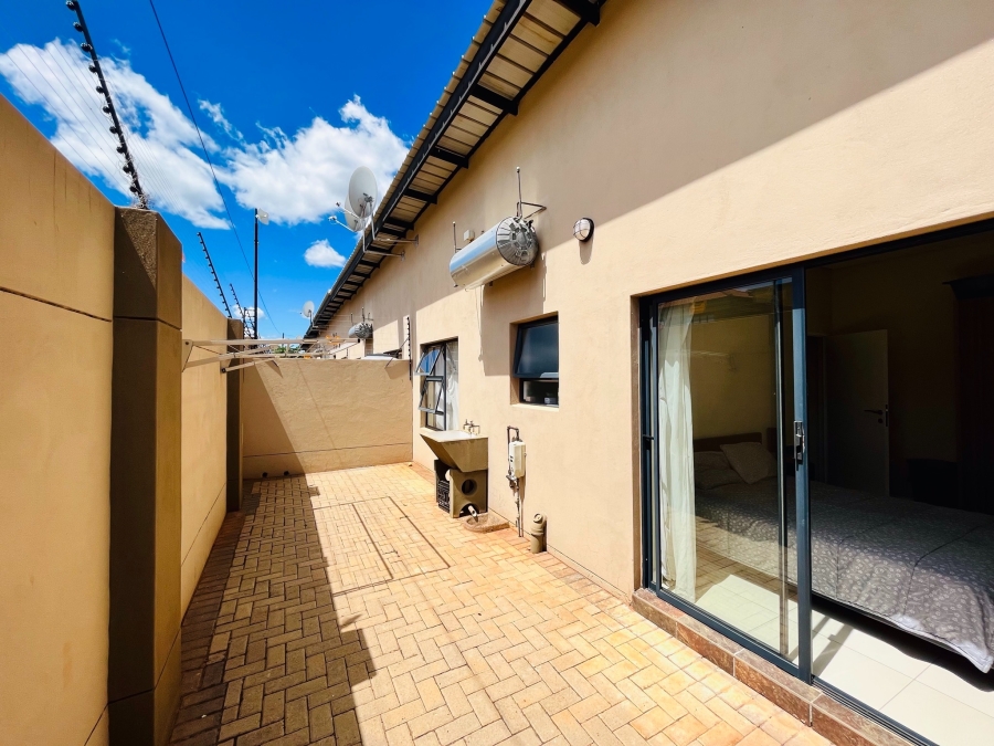 2 Bedroom Property for Sale in Chroompark Limpopo