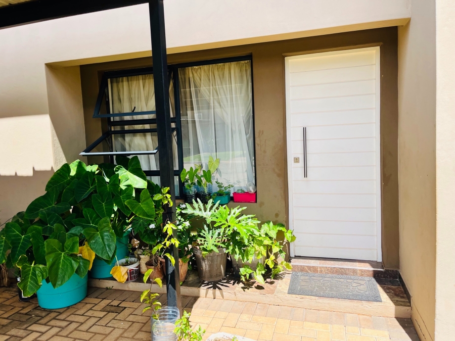 2 Bedroom Property for Sale in Chroompark Limpopo