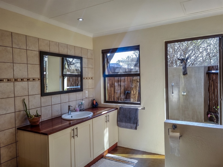 3 Bedroom Property for Sale in Raptors View Wildlife Estate Limpopo