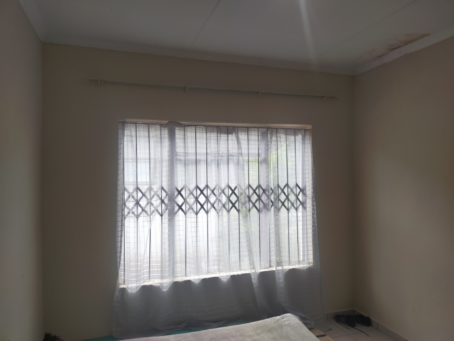 2 Bedroom Property for Sale in Shayandima Limpopo