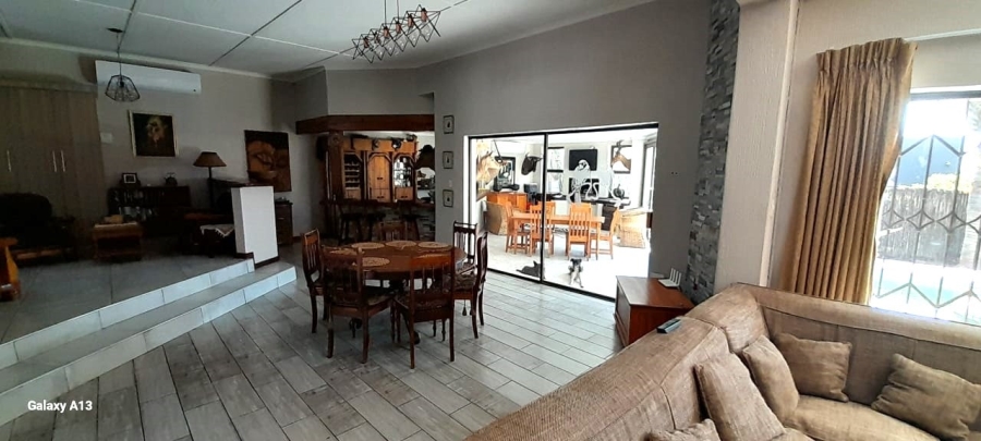 4 Bedroom Property for Sale in Silwerkruin Limpopo