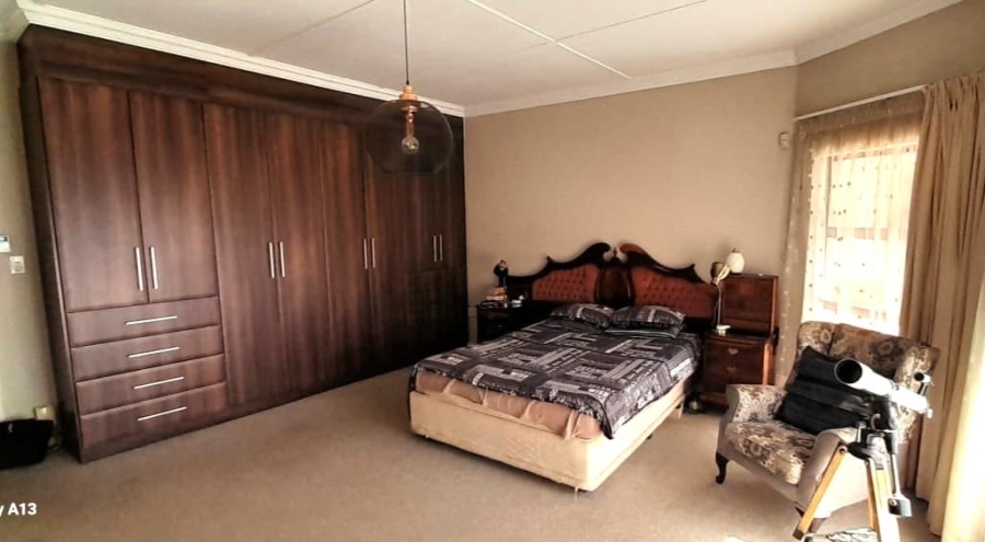 4 Bedroom Property for Sale in Silwerkruin Limpopo