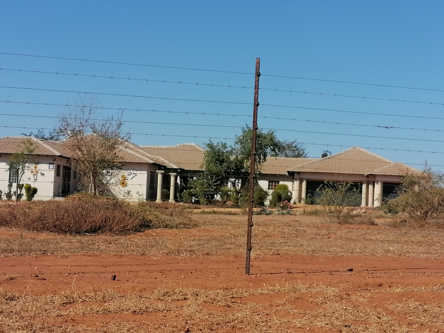 6 Bedroom Property for Sale in Myngenoegen A H Limpopo