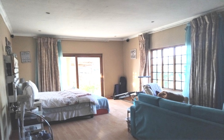 6 Bedroom Property for Sale in Myngenoegen A H Limpopo