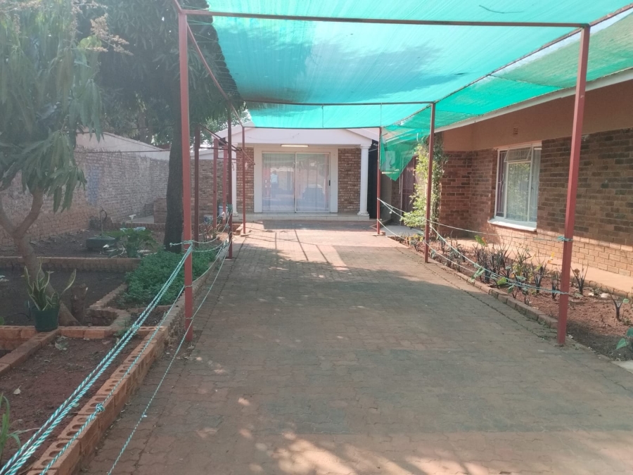 3 Bedroom Property for Sale in Jinnah Park Limpopo