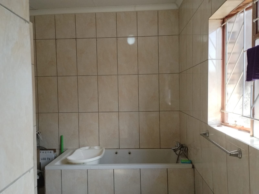 3 Bedroom Property for Sale in Jinnah Park Limpopo