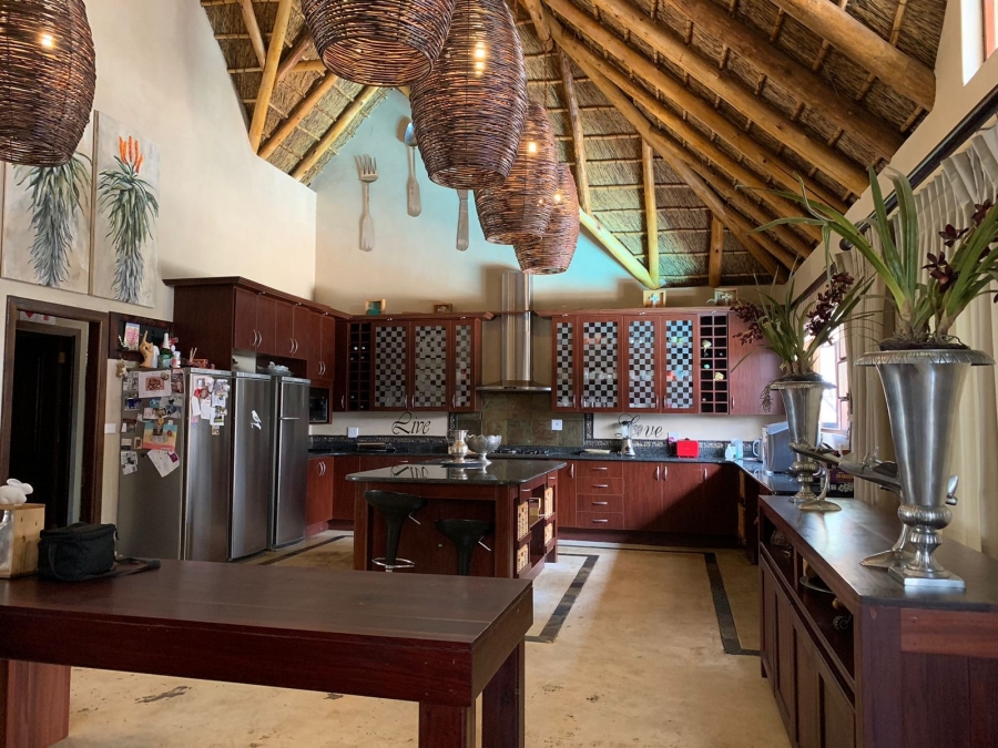 9 Bedroom Property for Sale in Zebula Golf Estate Limpopo