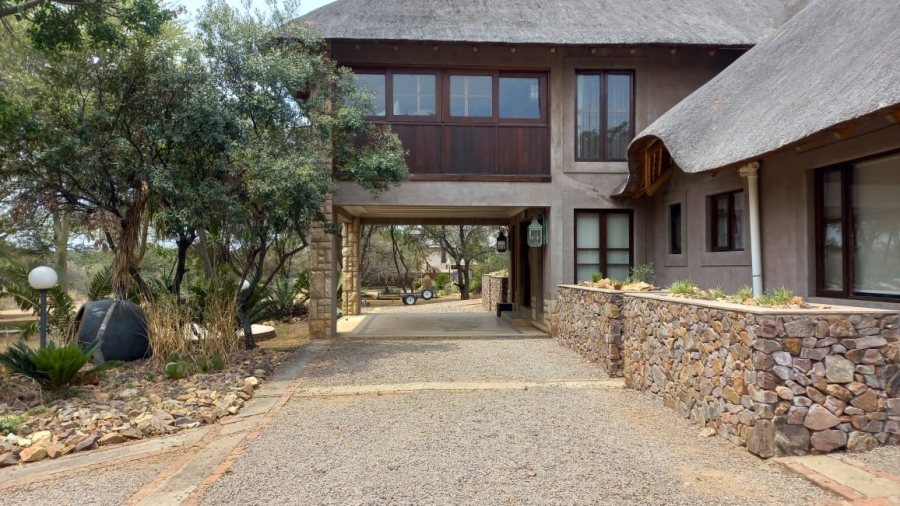 9 Bedroom Property for Sale in Zebula Golf Estate Limpopo