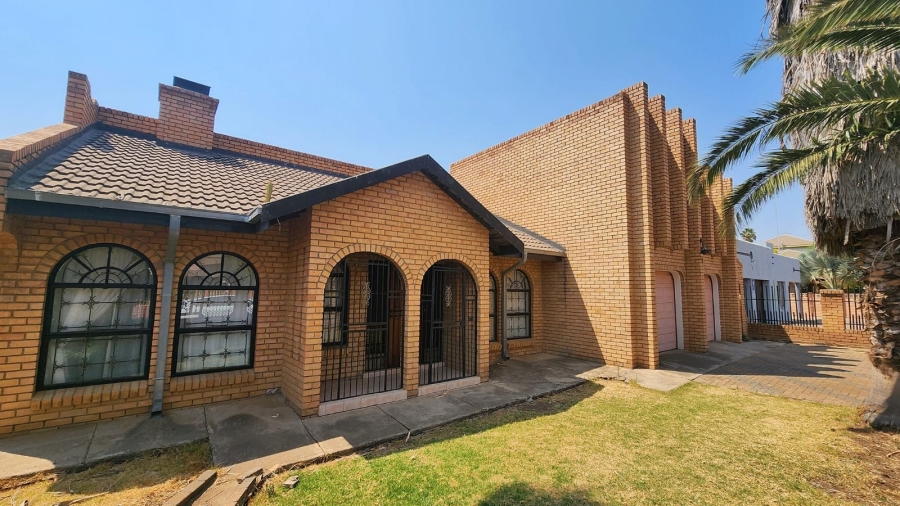 To Let 4 Bedroom Property for Rent in Penina Park Limpopo