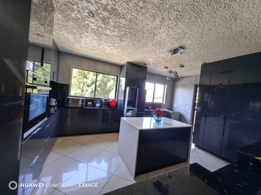 4 Bedroom Property for Sale in Fauna Park Limpopo