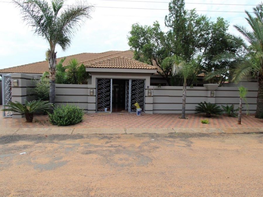 3 Bedroom Property for Sale in Modimolle Limpopo