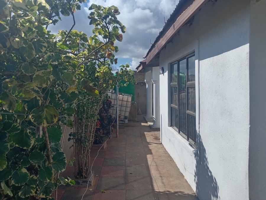 3 Bedroom Property for Sale in Tswinga Limpopo