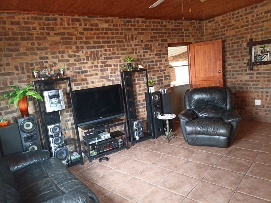 5 Bedroom Property for Sale in Bela Bela Limpopo