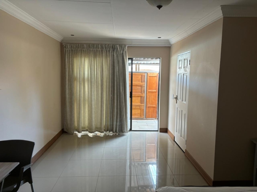 To Let 5 Bedroom Property for Rent in Chroompark Limpopo