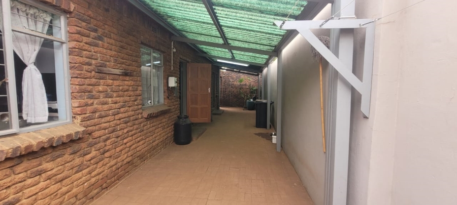 4 Bedroom Property for Sale in Chroompark Limpopo