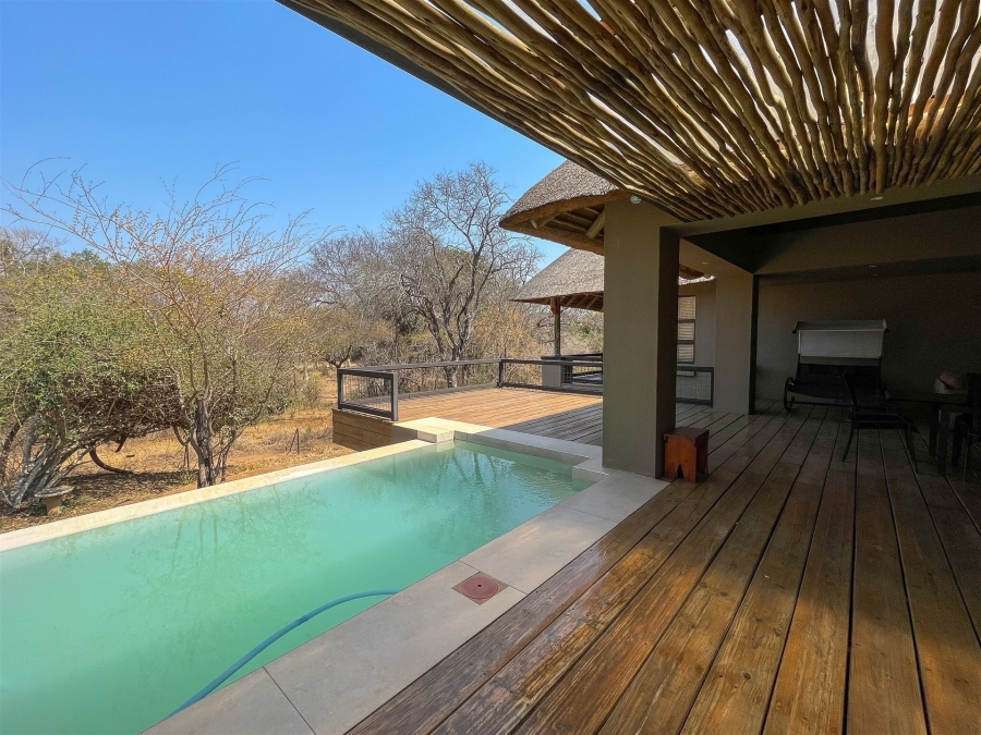 5 Bedroom Property for Sale in Leadwood Big Game Estate Limpopo