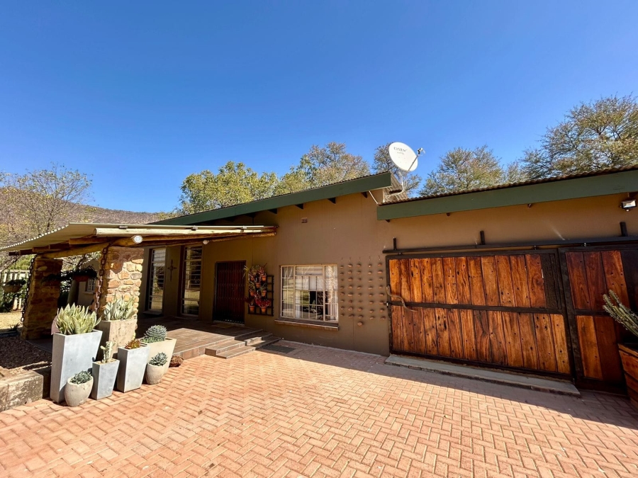 4 Bedroom Property for Sale in Maribashoek AH Limpopo