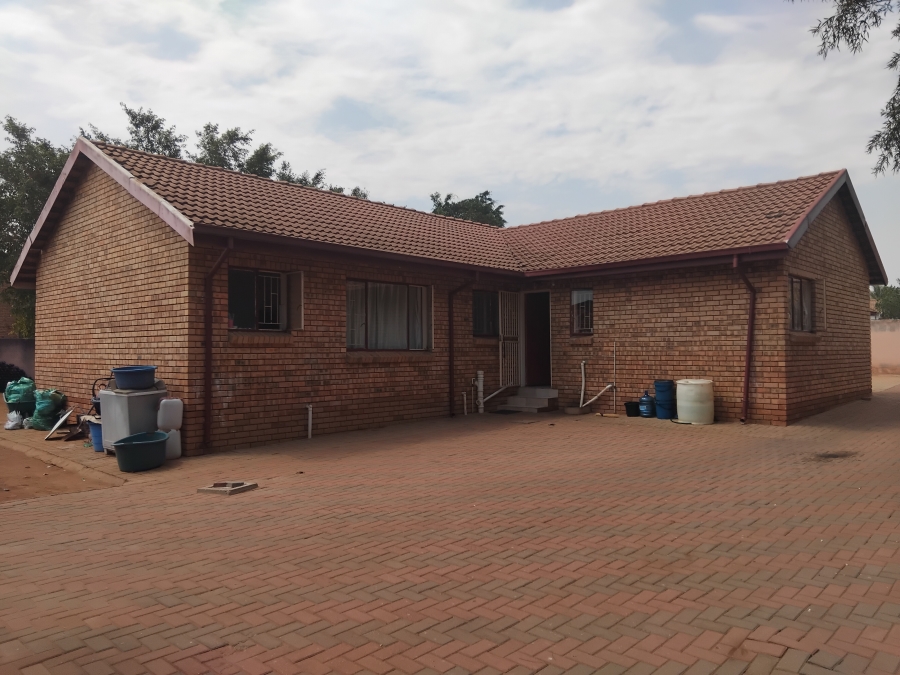 3 Bedroom Property for Sale in Flora Park Limpopo