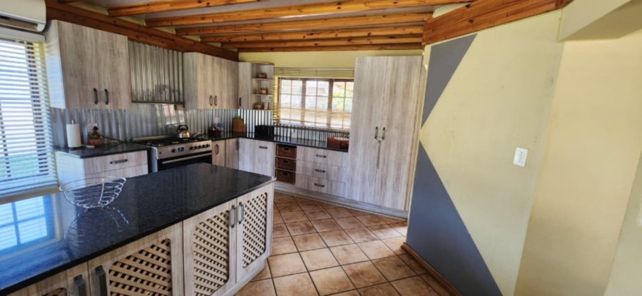 12 Bedroom Property for Sale in Koedoeskop Limpopo